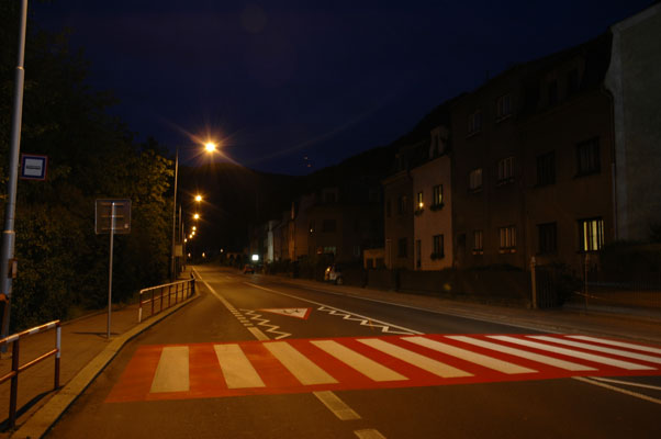 Stiskem zavt okno